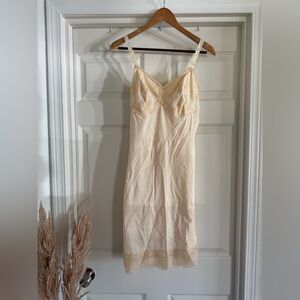 Charmode Sears Robuck and Co.  Cream Slip, Size 36 Short